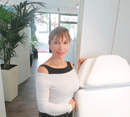 weiße Flecken im Nagel, Hohlraum unterm Nagel